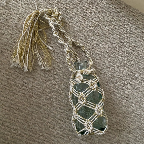 SEZANE MACRAME BOHEMIAN GLASS BOTTLE HANGING VASE - Picture 5 of 8